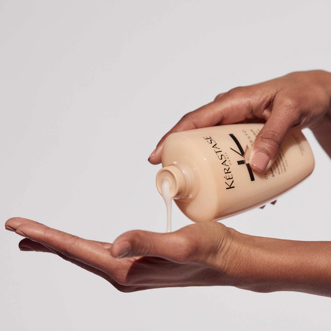 Bain Hydratation Douceur Curl Manifesto Kérastase 250ml 7 Bain Hydratation Douceur Curl Manifesto Kérastase 250ml – Image 5